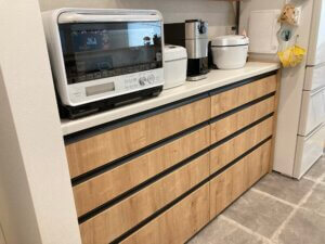 LIXILキッチン『アレスタ』のカップボードにシンデレラフィットした収納用品をご紹介します！